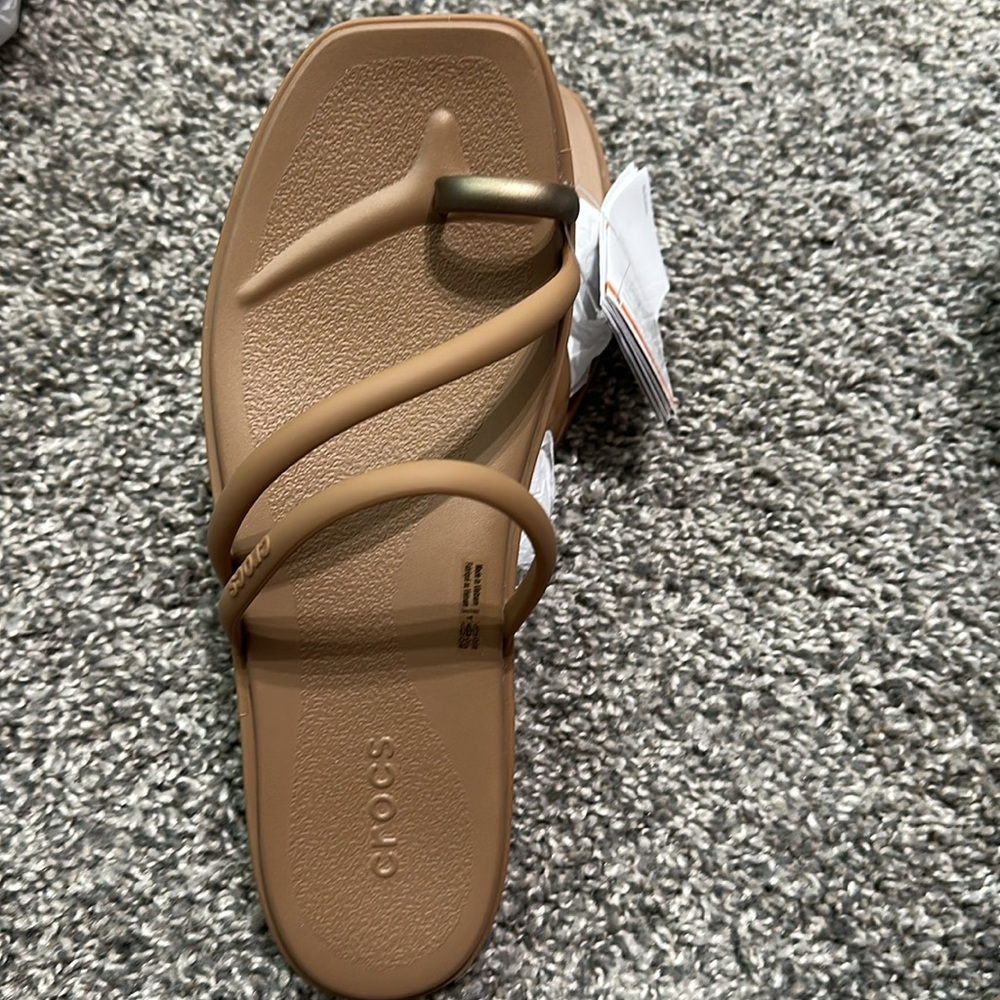 Crocs size 8